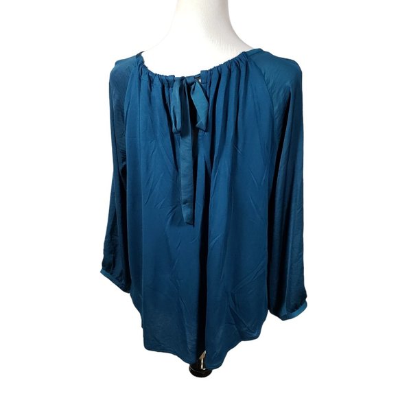 Loft Outlet Women's size Medium Blue/Green Pullover Blouse - Gently Used - Picture 6 of 8